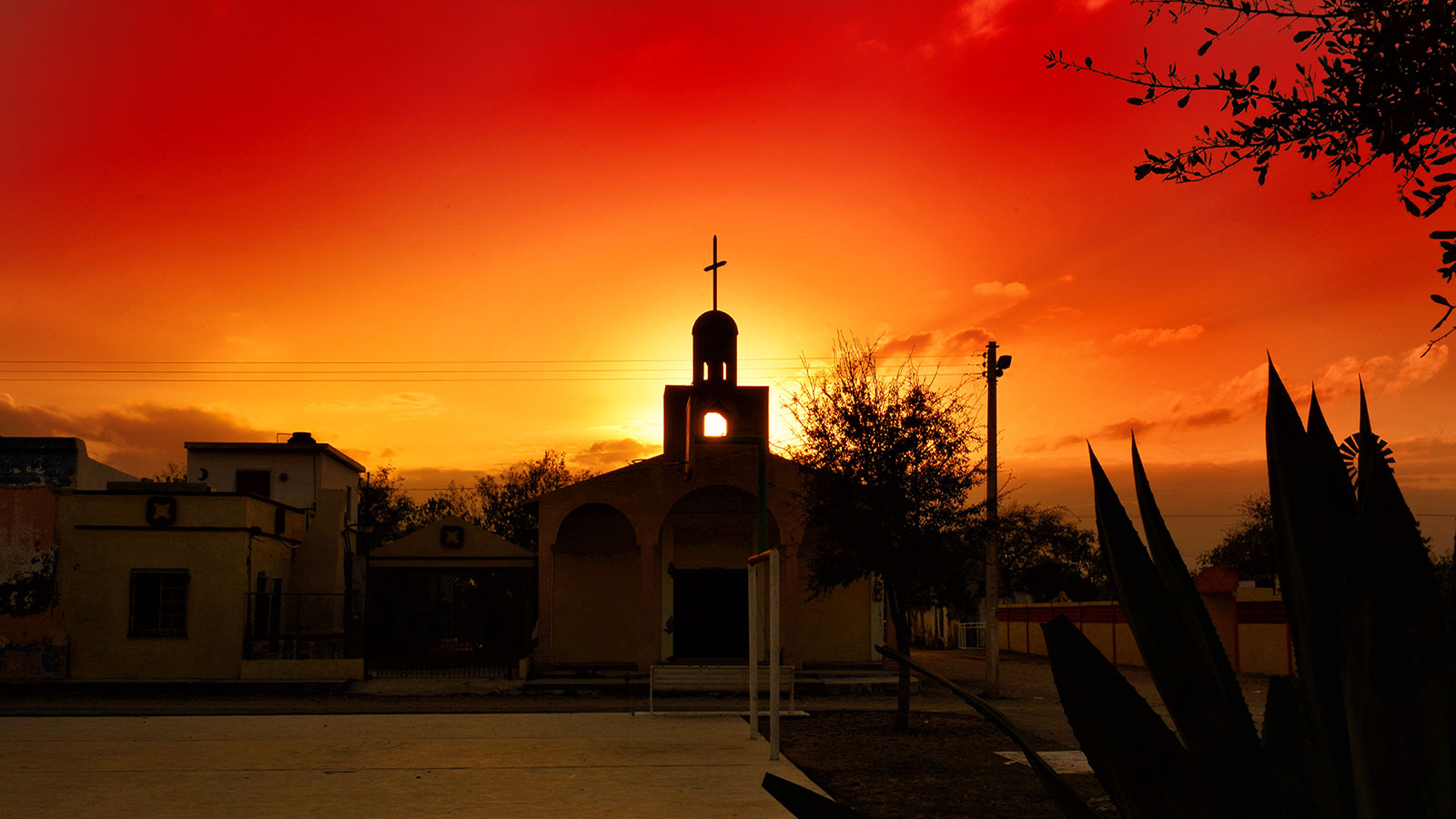 sunset-2253200-墨西哥天主教堂夕陽時分-M
